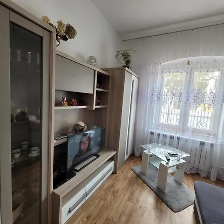 Dom Z 3 Sypialniami 펜션